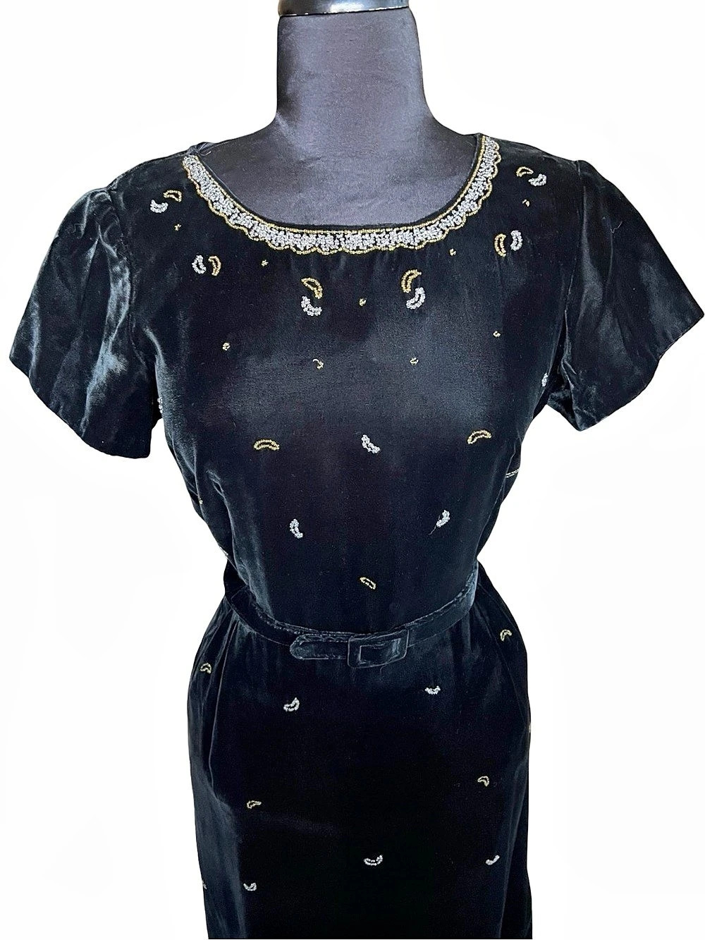 VOLUP Vintage 1950s Crescent Moon Beaded Silver Gold Black Velvet Pencil Dress